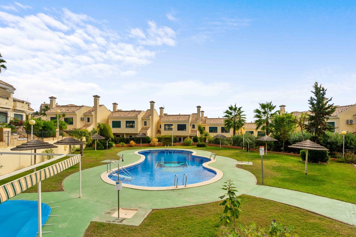 Beautiful Townhouse In Campoamor Orihuela Costa